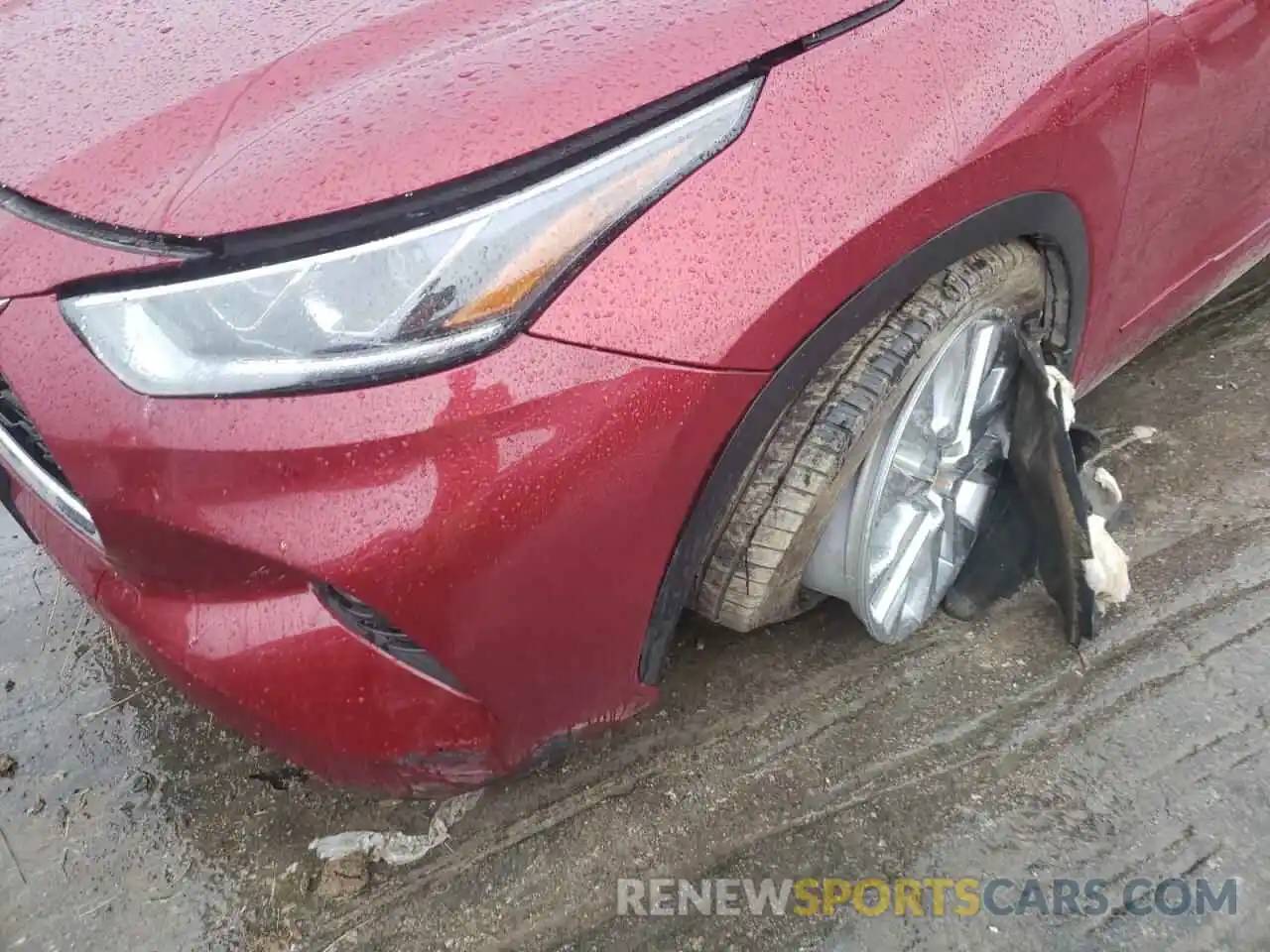 9 Photograph of a damaged car 5TDDZRBH7LS003350 TOYOTA HIGHLANDER 2020