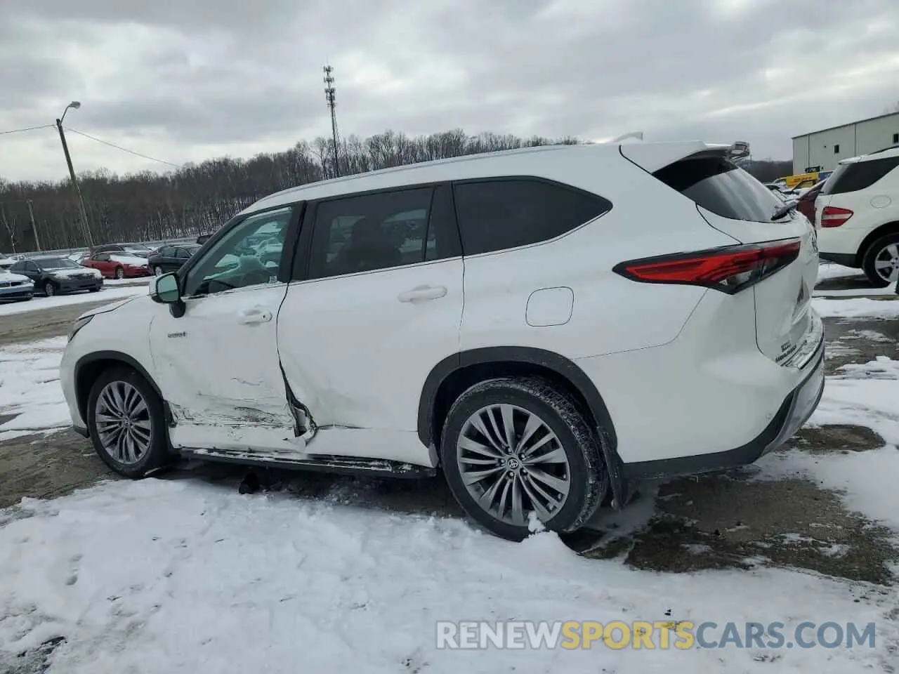 2 Photograph of a damaged car 5TDEBRCH0LS013869 TOYOTA HIGHLANDER 2020