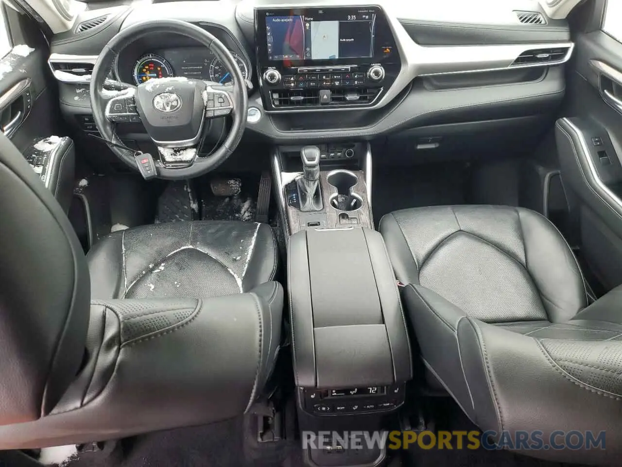 8 Photograph of a damaged car 5TDEBRCH0LS013869 TOYOTA HIGHLANDER 2020