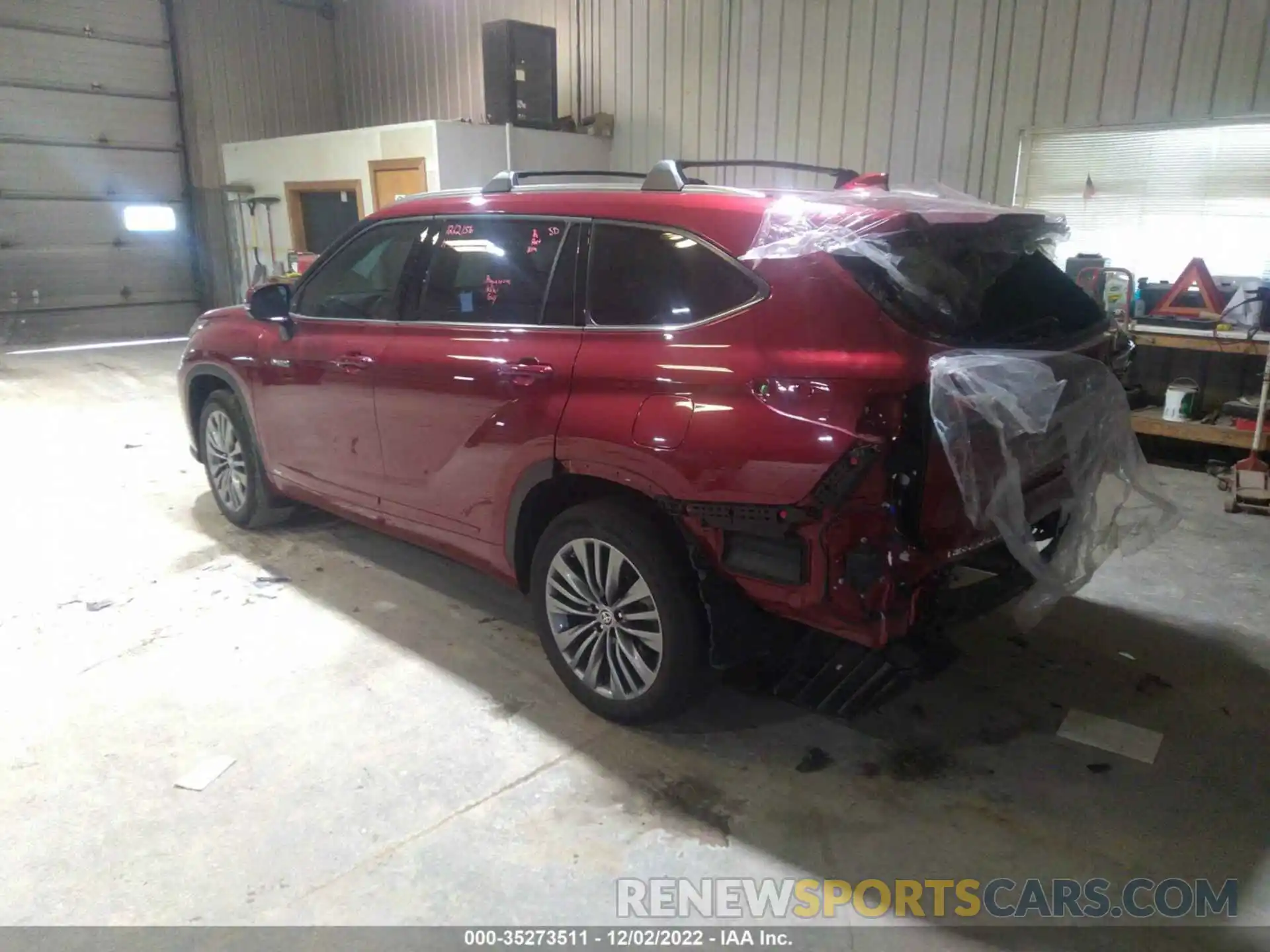 3 Photograph of a damaged car 5TDEBRCH1LS001018 TOYOTA HIGHLANDER 2020