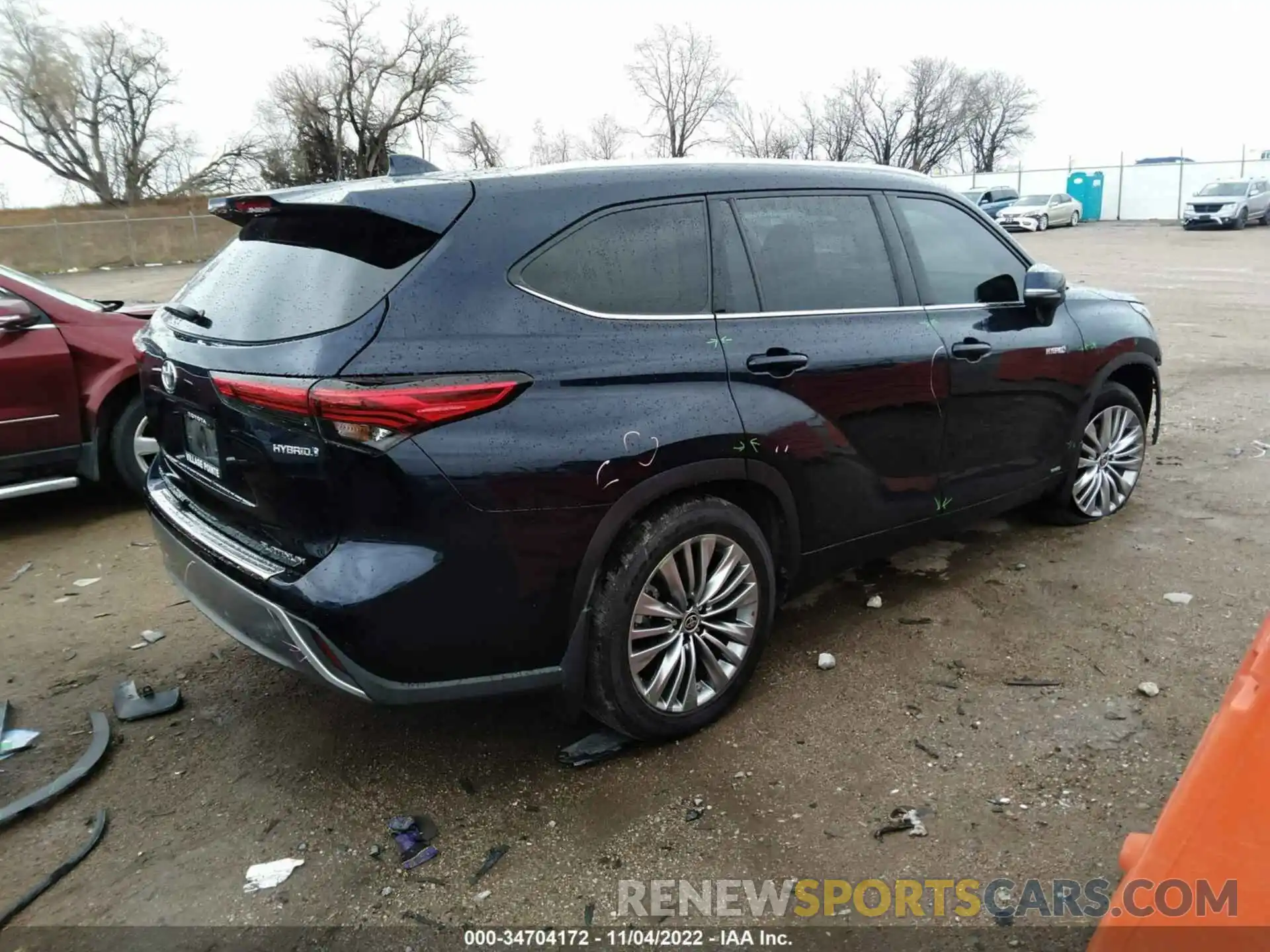 4 Photograph of a damaged car 5TDEBRCH1LS008311 TOYOTA HIGHLANDER 2020