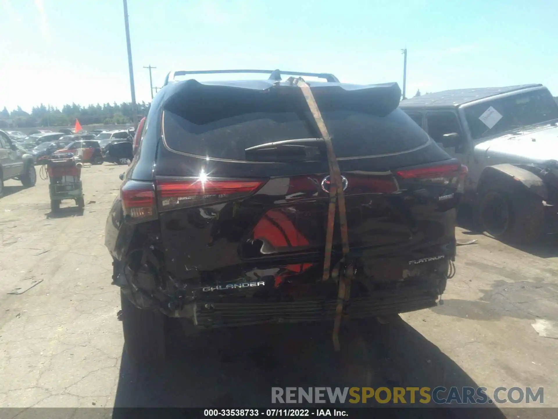 6 Photograph of a damaged car 5TDEBRCH2LS012819 TOYOTA HIGHLANDER 2020