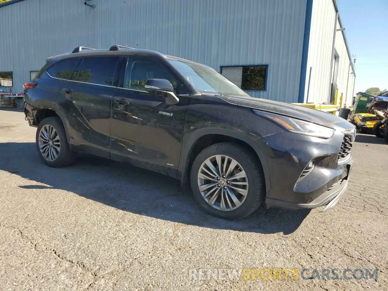 4 Photograph of a damaged car 5TDEBRCH3LS002641 TOYOTA HIGHLANDER 2020