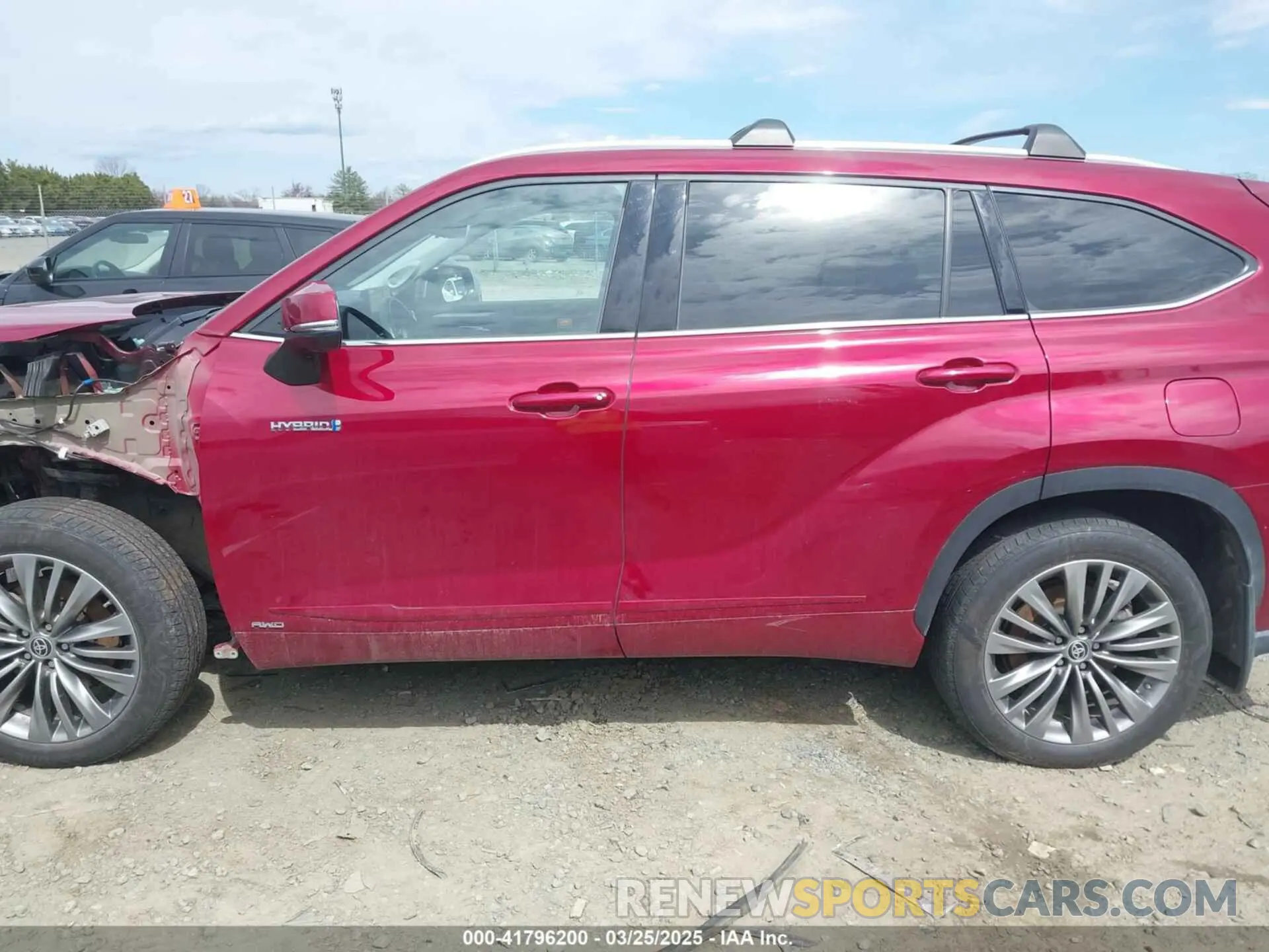 15 Photograph of a damaged car 5TDEBRCH3LS003336 TOYOTA HIGHLANDER 2020