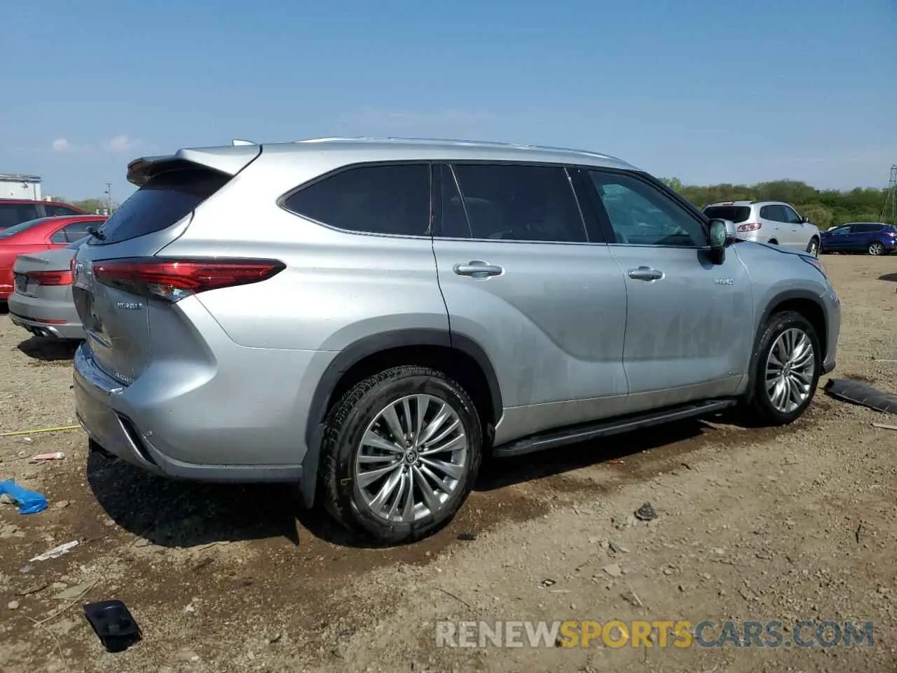 3 Photograph of a damaged car 5TDEBRCH4LS004852 TOYOTA HIGHLANDER 2020