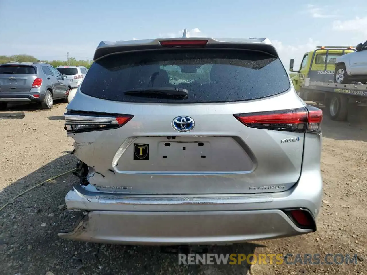 6 Photograph of a damaged car 5TDEBRCH4LS004852 TOYOTA HIGHLANDER 2020