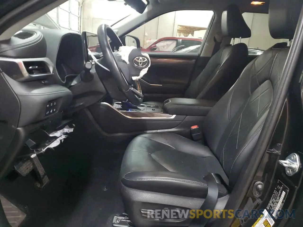 7 Photograph of a damaged car 5TDEBRCH6LS008319 TOYOTA HIGHLANDER 2020