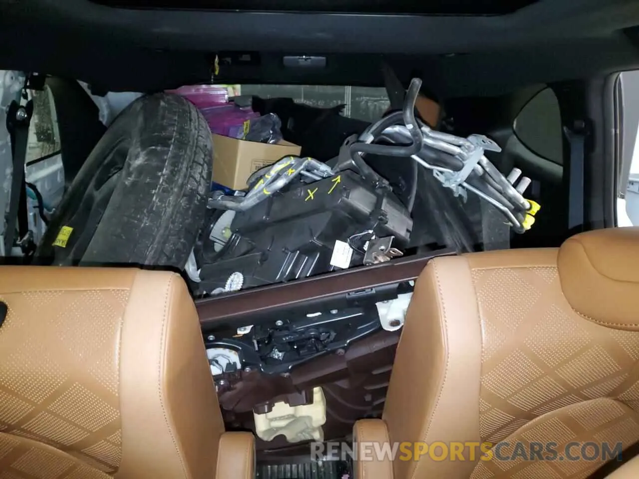 10 Photograph of a damaged car 5TDEBRCH8LS000920 TOYOTA HIGHLANDER 2020