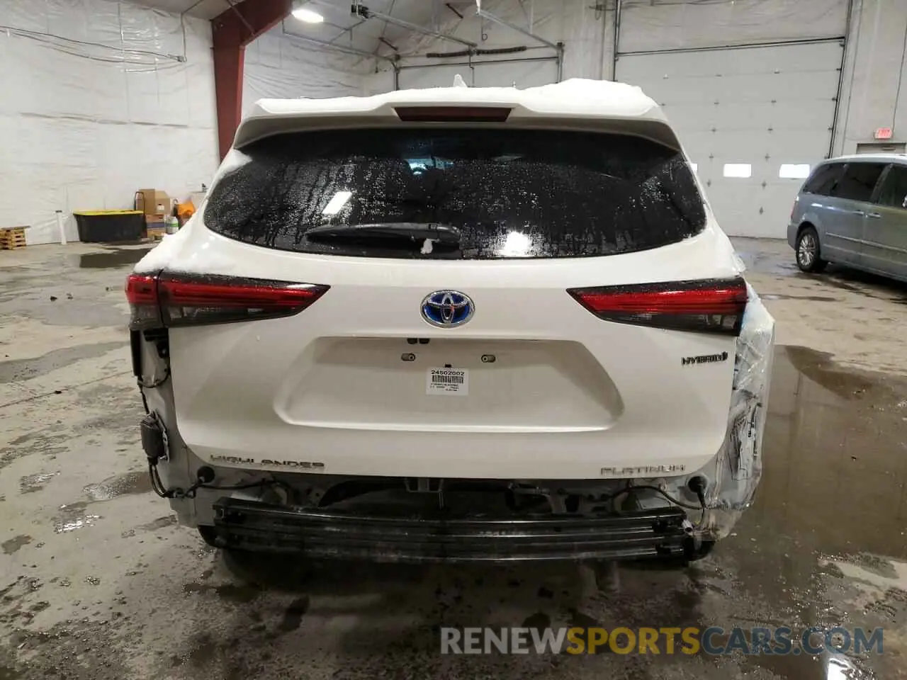 6 Photograph of a damaged car 5TDEBRCH8LS000920 TOYOTA HIGHLANDER 2020
