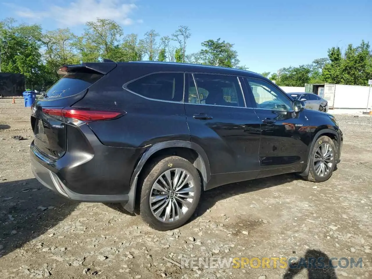 3 Photograph of a damaged car 5TDEBRCH9LS002465 TOYOTA HIGHLANDER 2020
