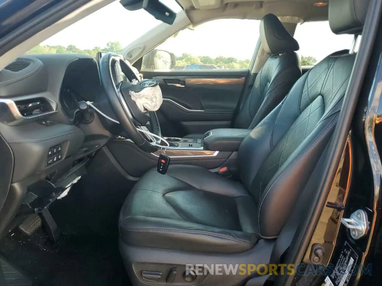 7 Photograph of a damaged car 5TDEBRCH9LS002465 TOYOTA HIGHLANDER 2020