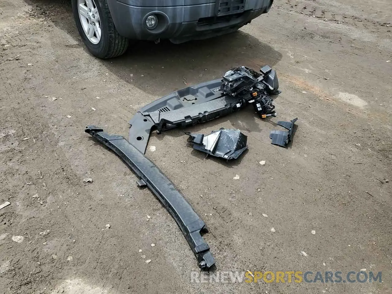 13 Photograph of a damaged car 5TDEBRCHXLS001177 TOYOTA HIGHLANDER 2020
