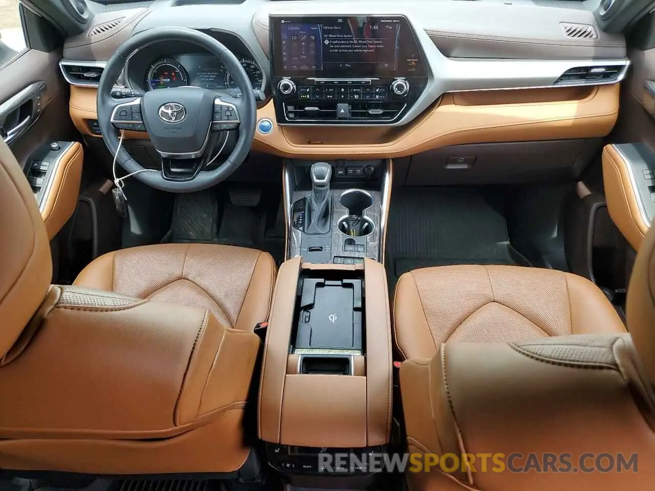 8 Photograph of a damaged car 5TDEBRCHXLS001177 TOYOTA HIGHLANDER 2020