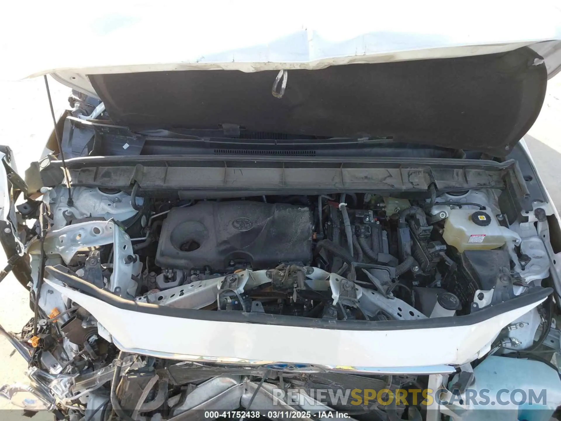 10 Photograph of a damaged car 5TDFARAH3LS004075 TOYOTA HIGHLANDER 2020
