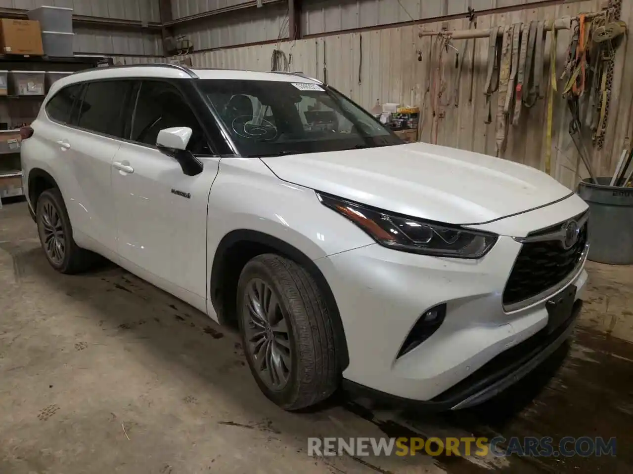 1 Photograph of a damaged car 5TDFARAH9LS000645 TOYOTA HIGHLANDER 2020