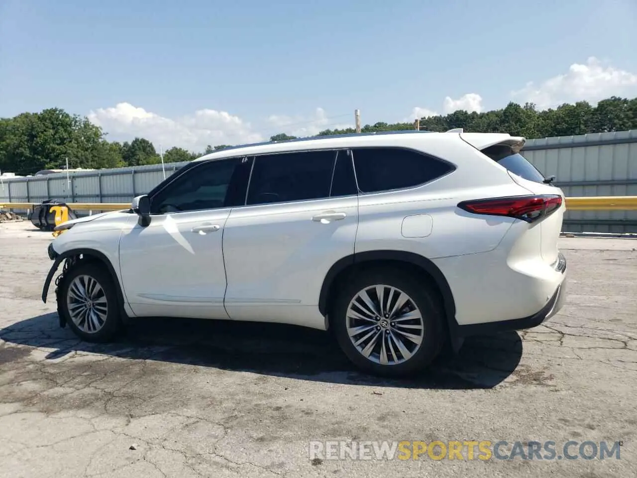 2 Photograph of a damaged car 5TDFZRAH3LS015814 TOYOTA HIGHLANDER 2020