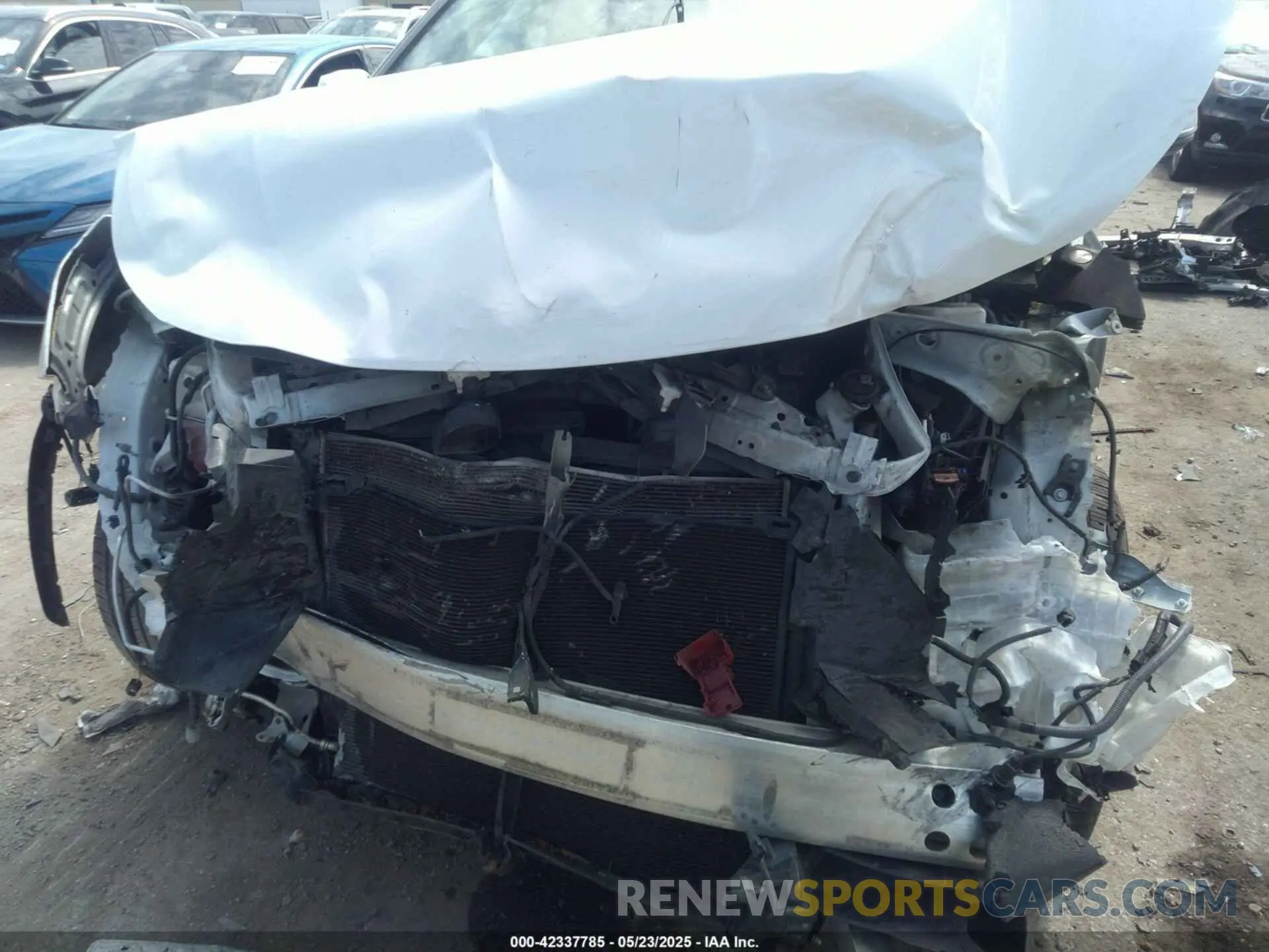 10 Photograph of a damaged car 5TDFZRAH7LS014357 TOYOTA HIGHLANDER 2020