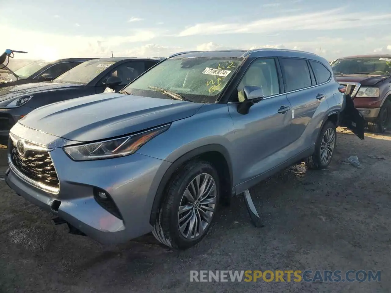 1 Photograph of a damaged car 5TDFZRAH9LS006597 TOYOTA HIGHLANDER 2020
