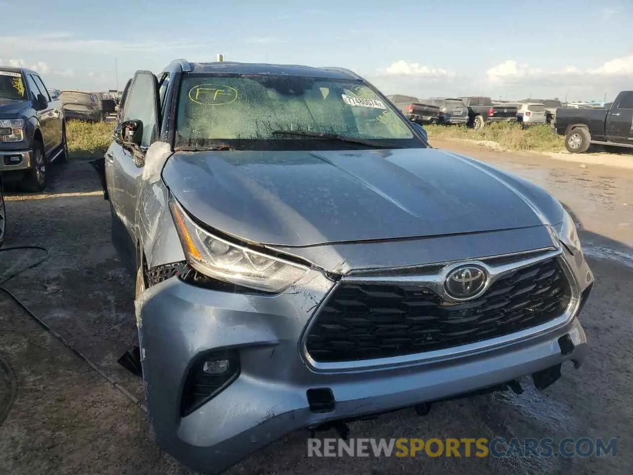 5 Photograph of a damaged car 5TDFZRAH9LS006597 TOYOTA HIGHLANDER 2020