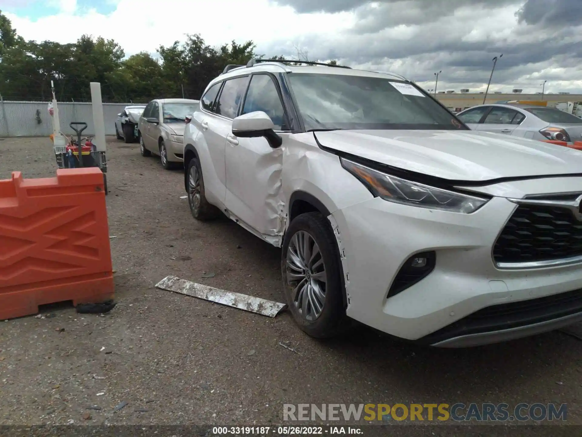 1 Photograph of a damaged car 5TDFZRAHXLS016684 TOYOTA HIGHLANDER 2020