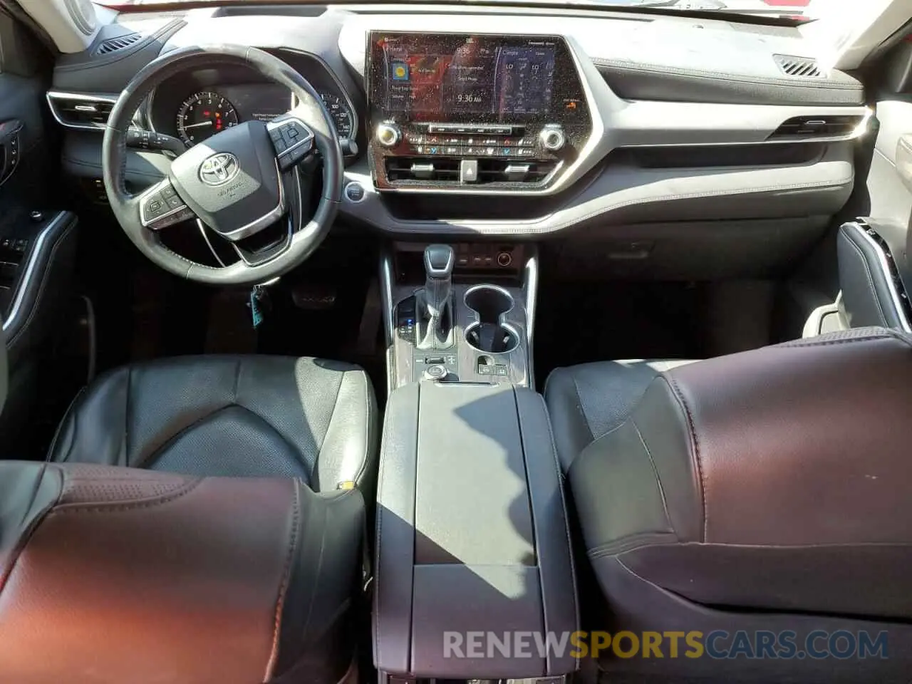 8 Photograph of a damaged car 5TDFZRBH1LS020587 TOYOTA HIGHLANDER 2020