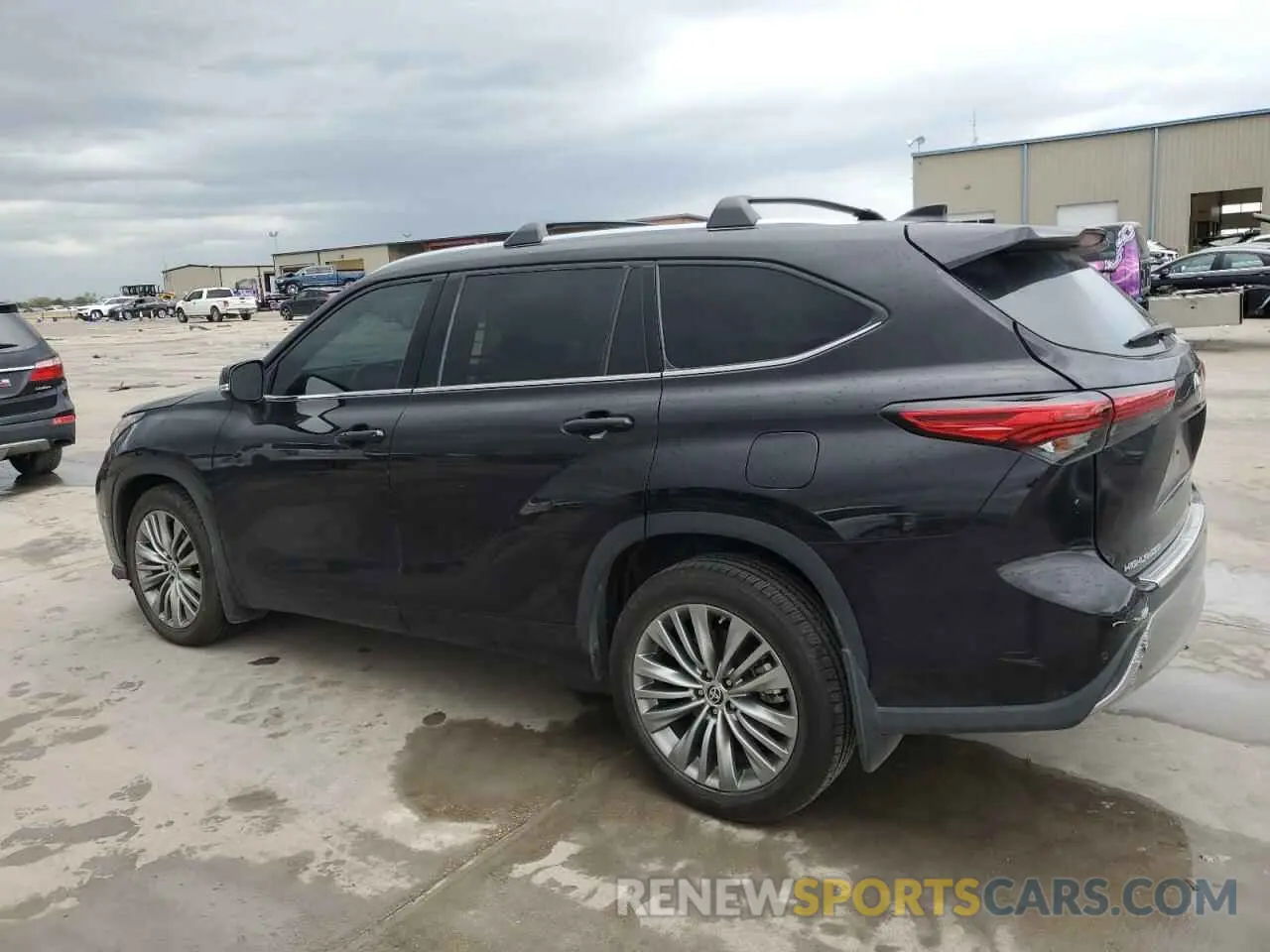 2 Photograph of a damaged car 5TDFZRBH1LS028804 TOYOTA HIGHLANDER 2020