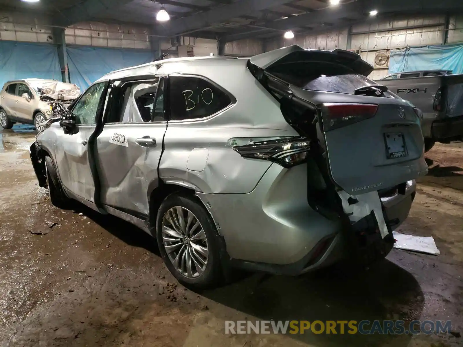 3 Photograph of a damaged car 5TDFZRBH4LS036184 TOYOTA HIGHLANDER 2020