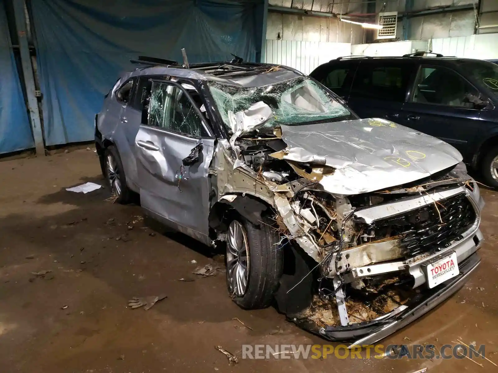 9 Photograph of a damaged car 5TDFZRBH4LS036184 TOYOTA HIGHLANDER 2020