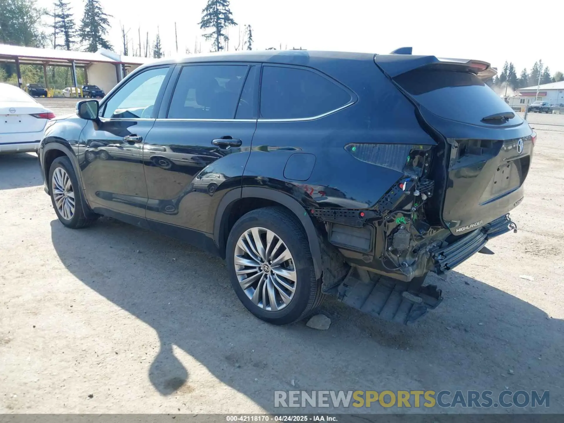 3 Photograph of a damaged car 5TDFZRBH4LS047654 TOYOTA HIGHLANDER 2020