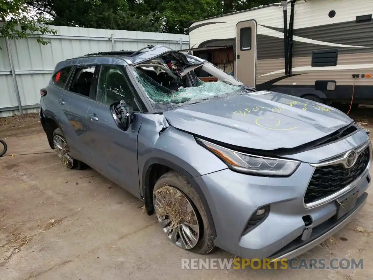 9 Photograph of a damaged car 5TDFZRBH6LS030418 TOYOTA HIGHLANDER 2020