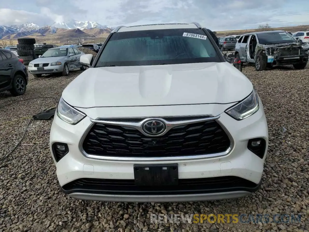 5 Photograph of a damaged car 5TDFZRBH8LS005035 TOYOTA HIGHLANDER 2020