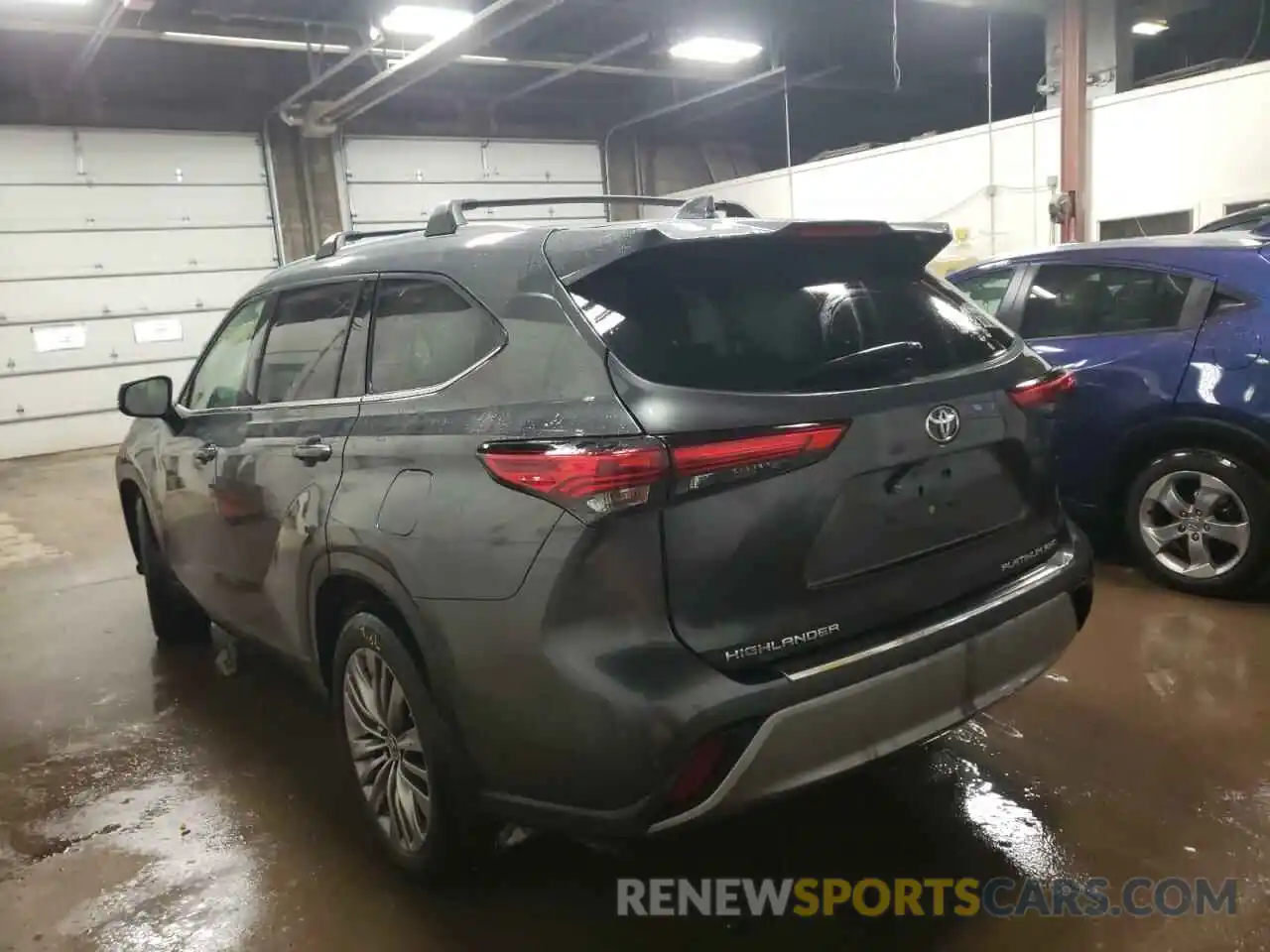 3 Photograph of a damaged car 5TDFZRBH8LS048631 TOYOTA HIGHLANDER 2020