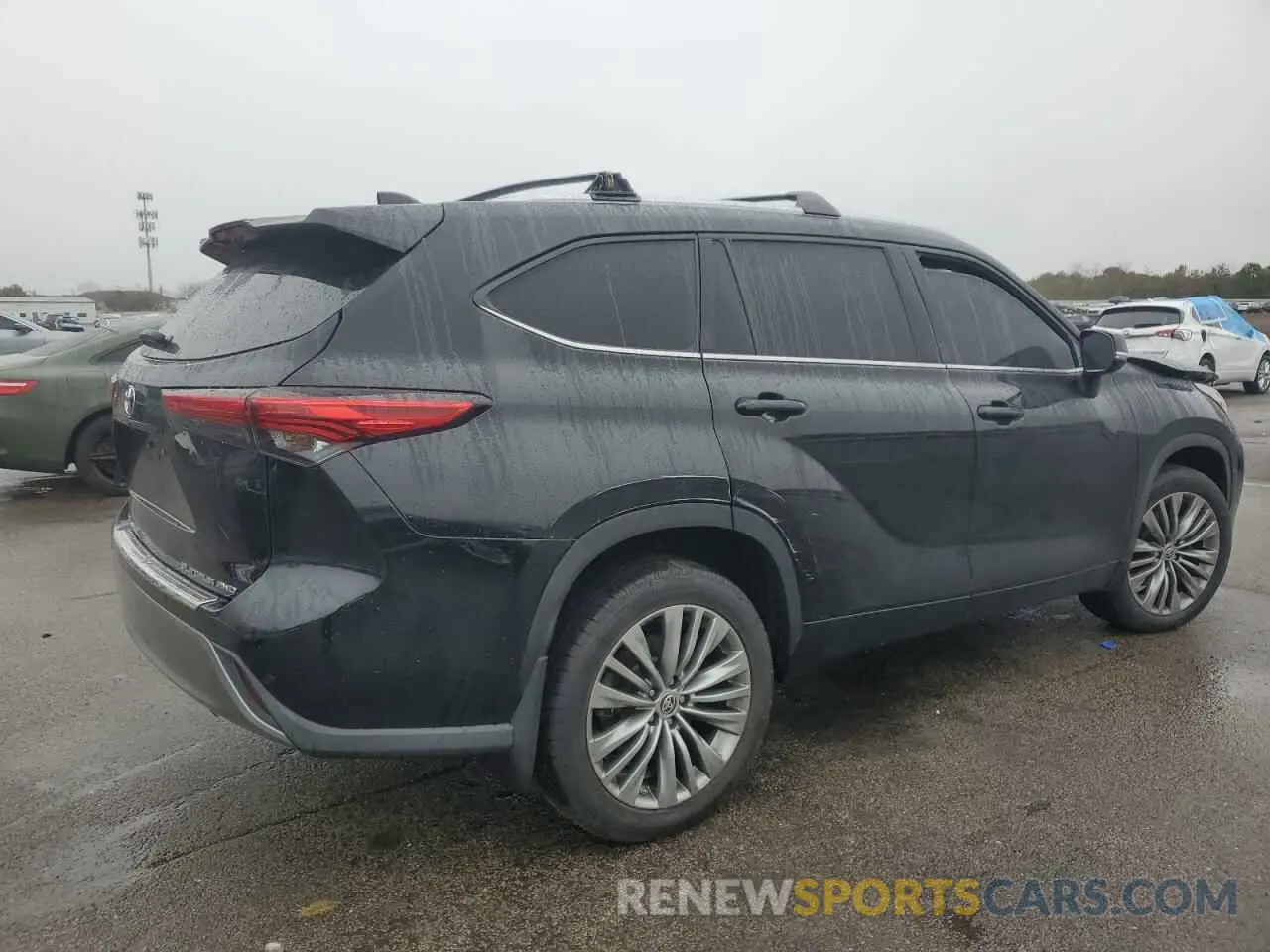 3 Photograph of a damaged car 5TDFZRBH9LS018733 TOYOTA HIGHLANDER 2020