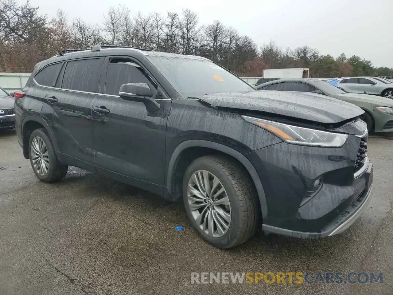 4 Photograph of a damaged car 5TDFZRBH9LS018733 TOYOTA HIGHLANDER 2020