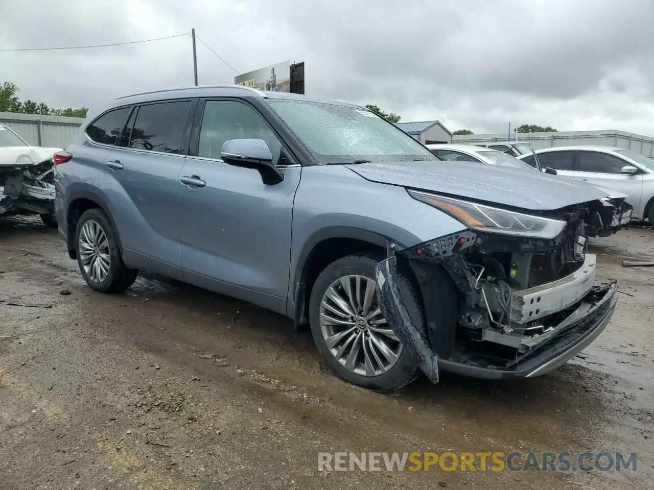 4 Photograph of a damaged car 5TDFZRBH9LS050744 TOYOTA HIGHLANDER 2020