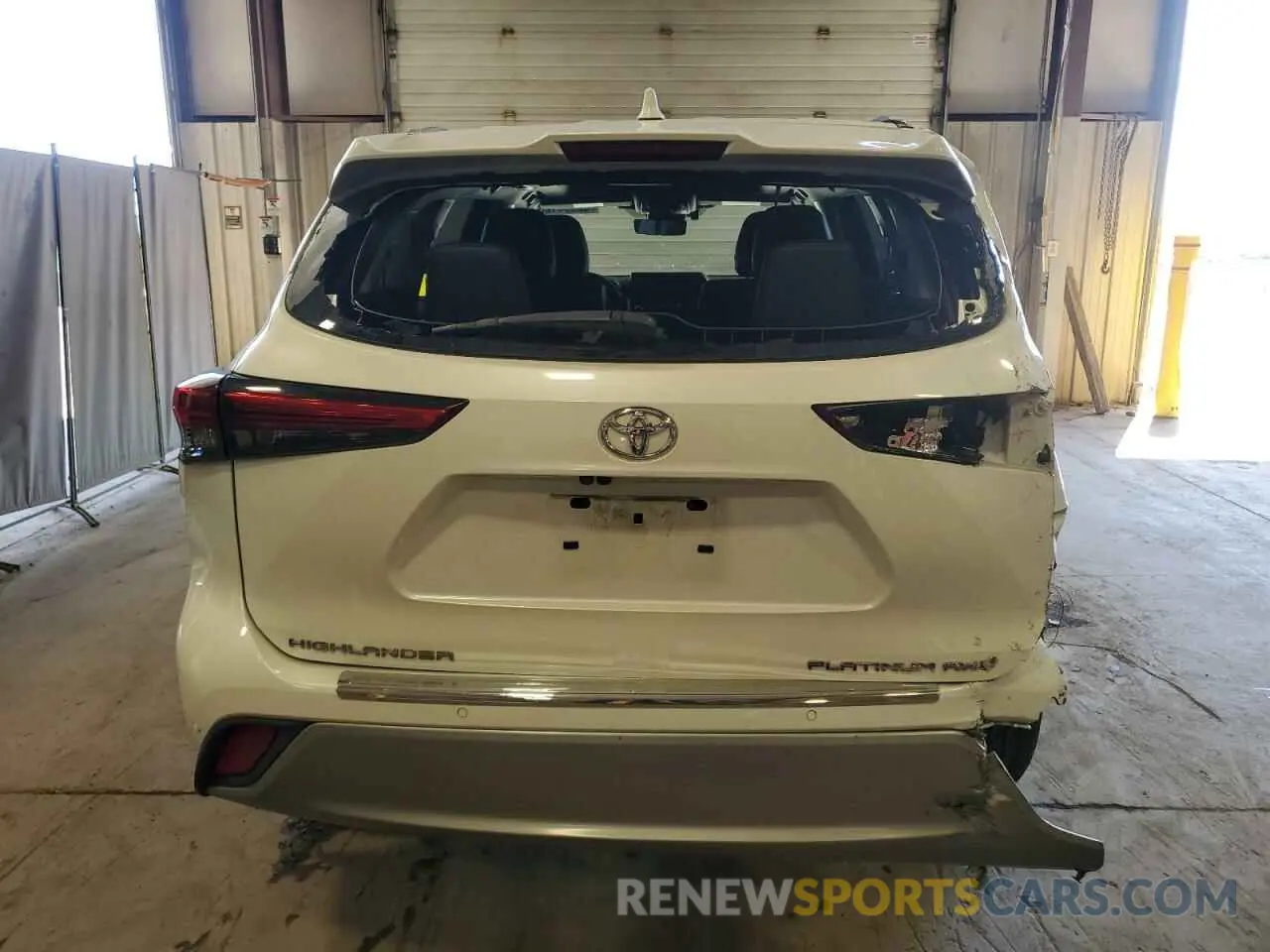 6 Photograph of a damaged car 5TDFZRBHXLS032592 TOYOTA HIGHLANDER 2020