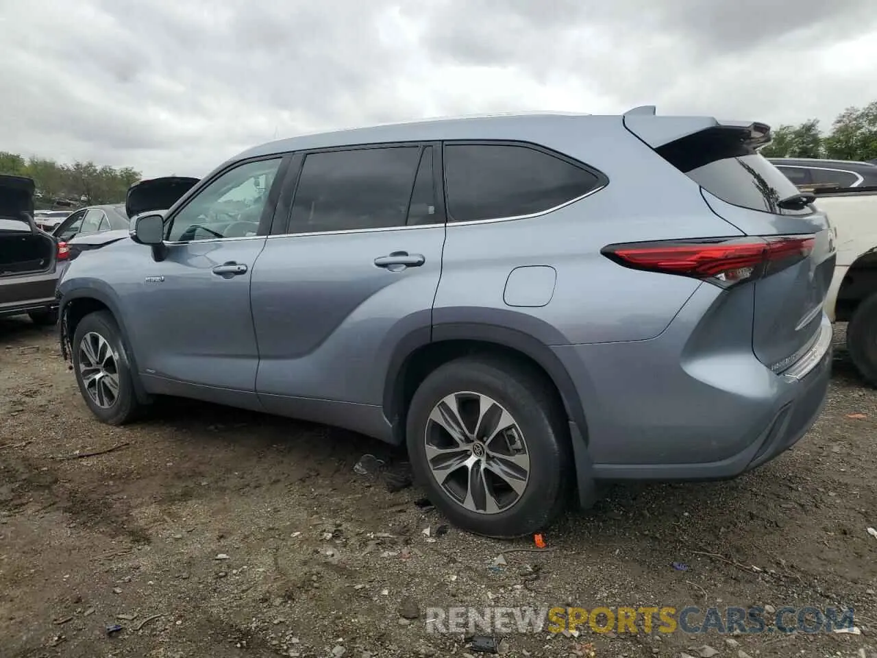 2 Photograph of a damaged car 5TDGBRCH1LS008253 TOYOTA HIGHLANDER 2020