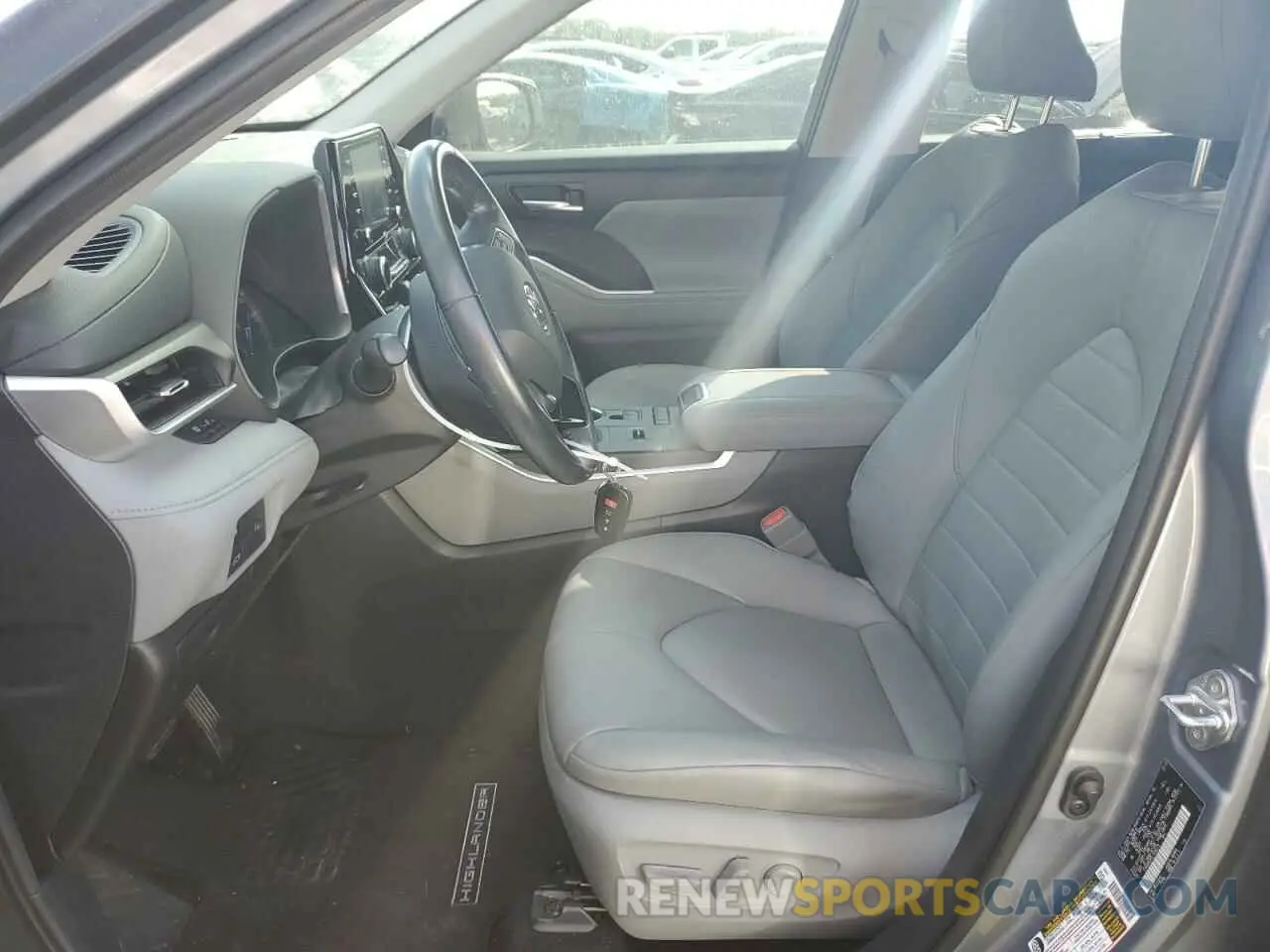 7 Photograph of a damaged car 5TDGBRCH2LS009279 TOYOTA HIGHLANDER 2020