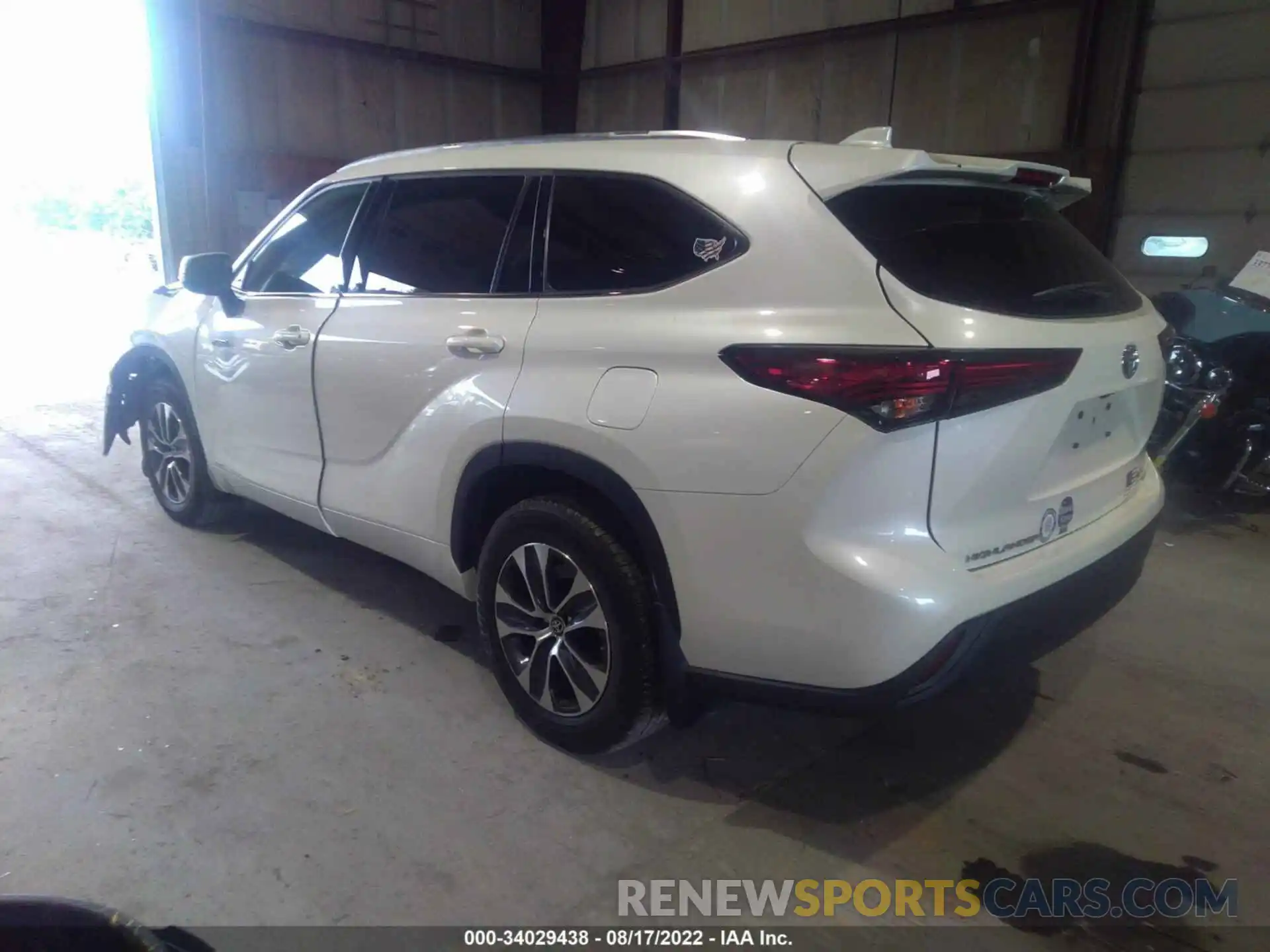 3 Photograph of a damaged car 5TDGBRCH2LS506459 TOYOTA HIGHLANDER 2020