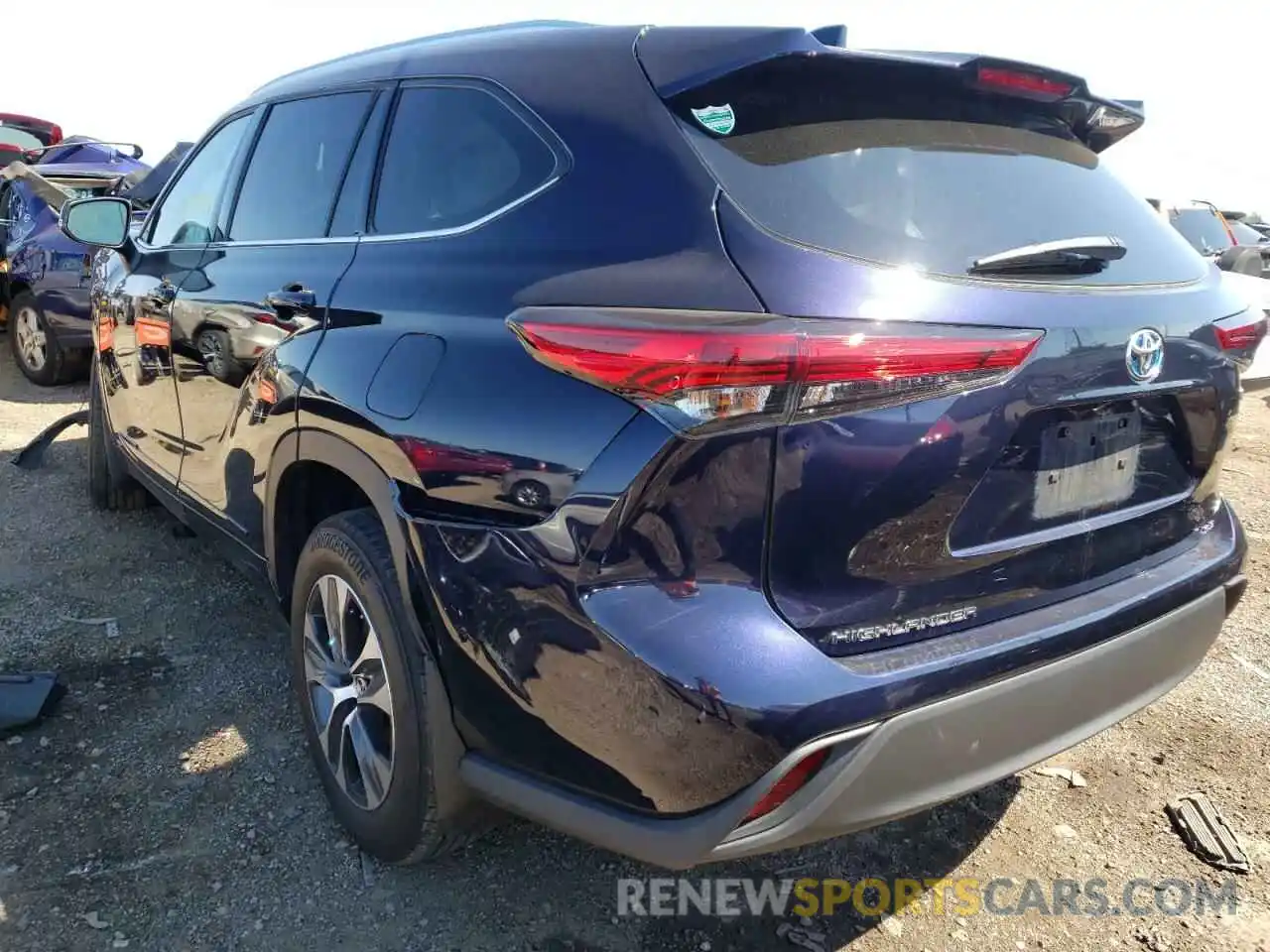 3 Photograph of a damaged car 5TDGBRCH2LS510236 TOYOTA HIGHLANDER 2020