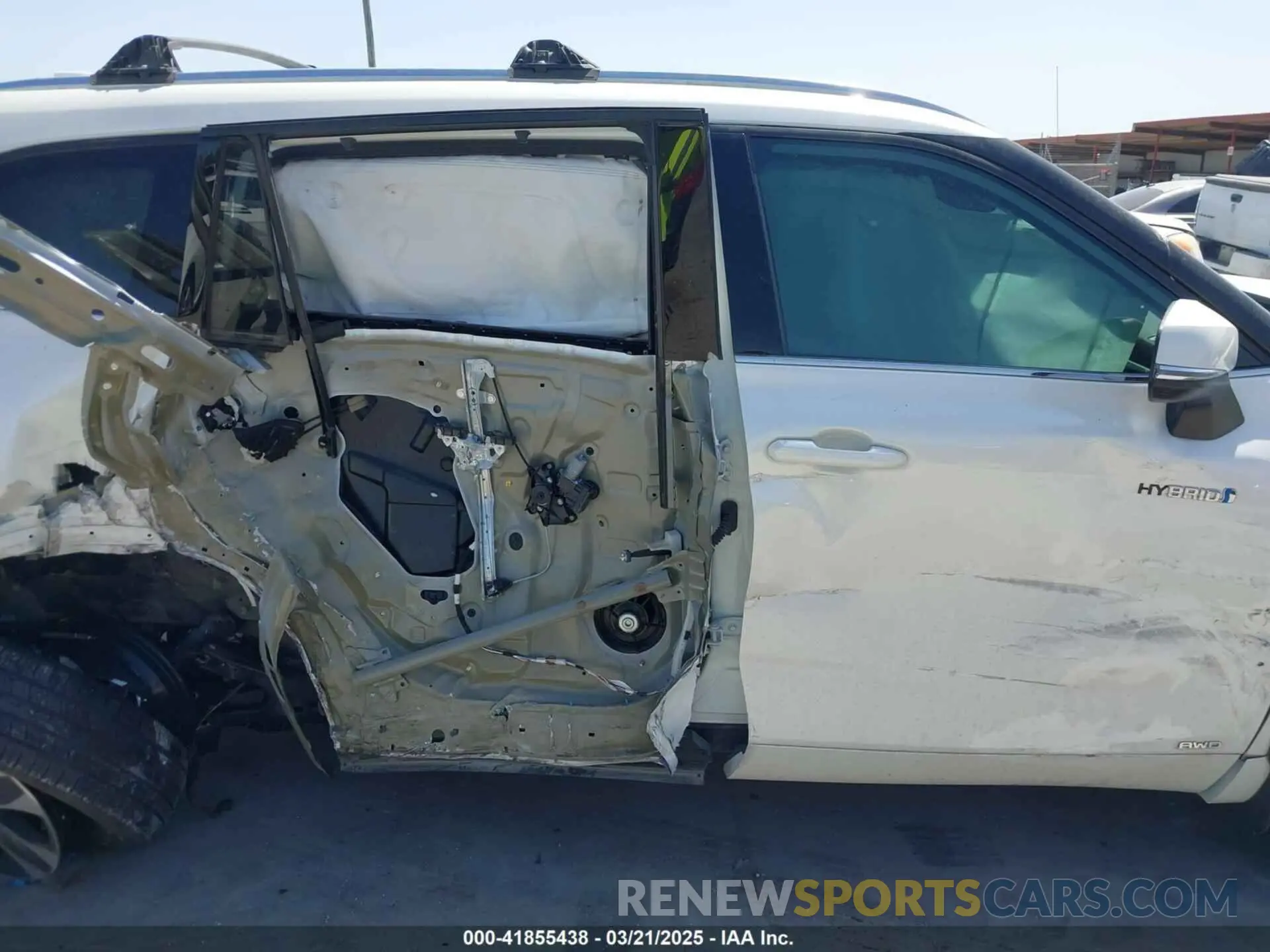 13 Photograph of a damaged car 5TDGBRCH6LS504570 TOYOTA HIGHLANDER 2020