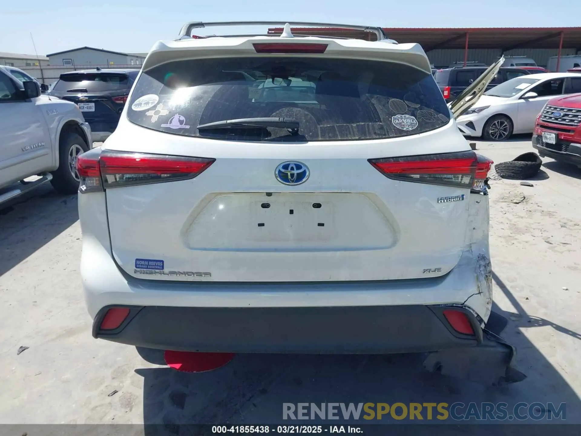 16 Photograph of a damaged car 5TDGBRCH6LS504570 TOYOTA HIGHLANDER 2020