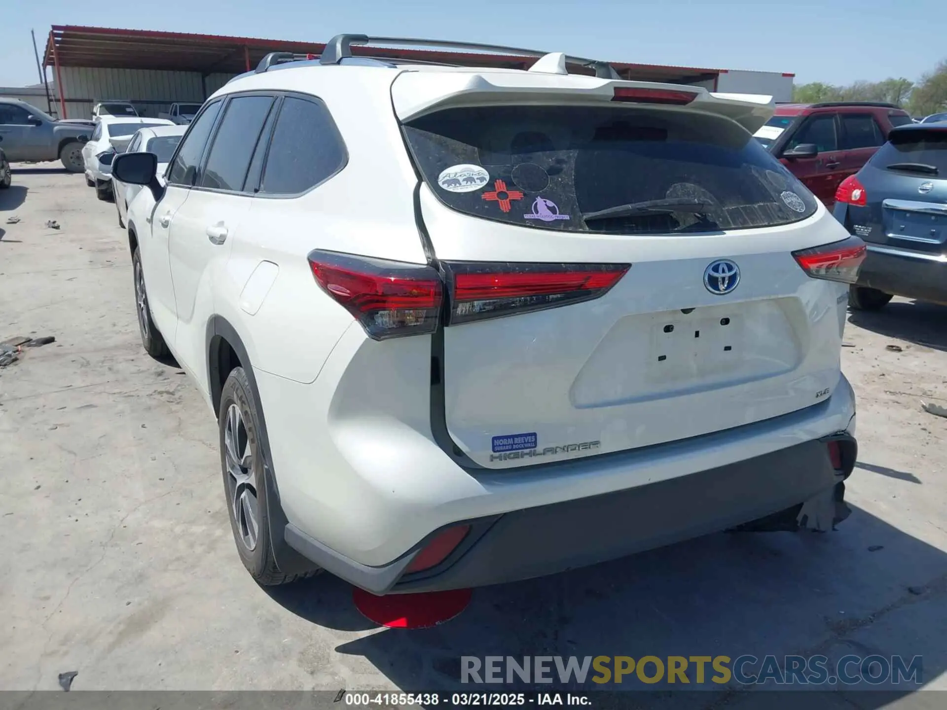 3 Photograph of a damaged car 5TDGBRCH6LS504570 TOYOTA HIGHLANDER 2020