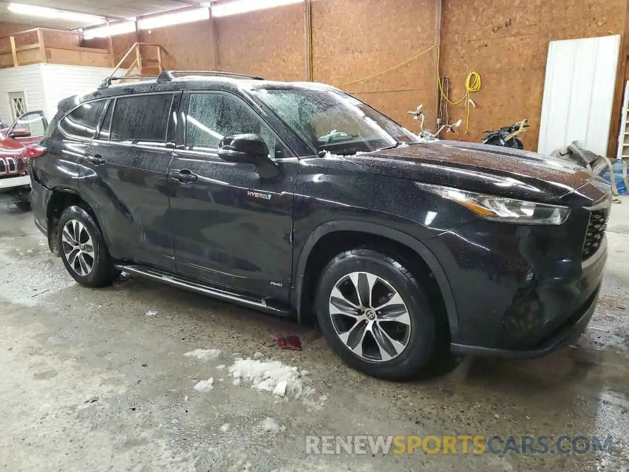 4 Photograph of a damaged car 5TDGBRCH7LS504478 TOYOTA HIGHLANDER 2020