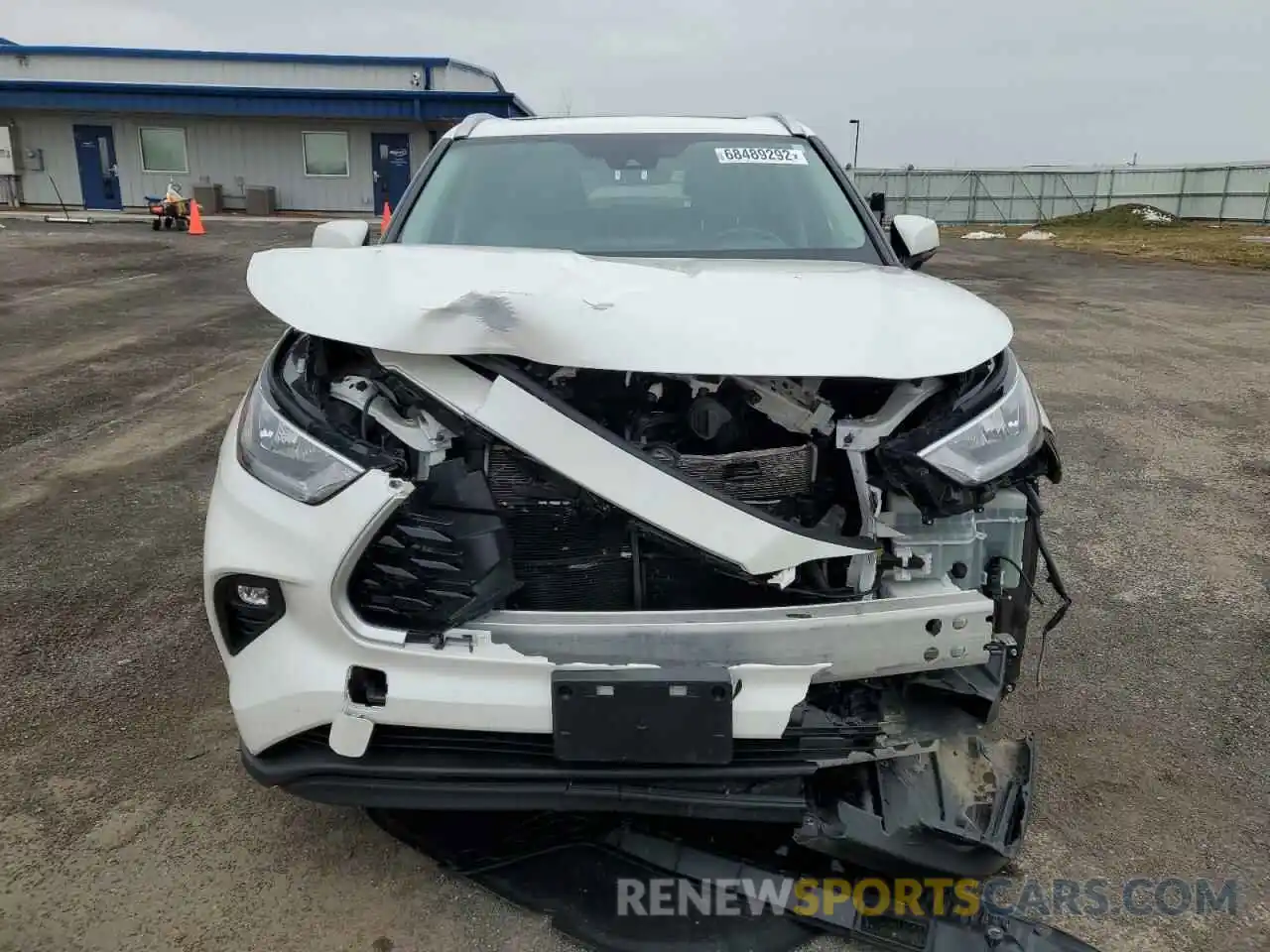 5 Photograph of a damaged car 5TDGBRCH8LS001039 TOYOTA HIGHLANDER 2020