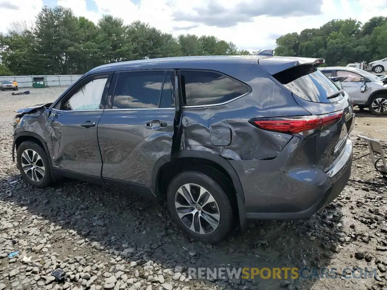 2 Photograph of a damaged car 5TDGBRCHXLS506841 TOYOTA HIGHLANDER 2020