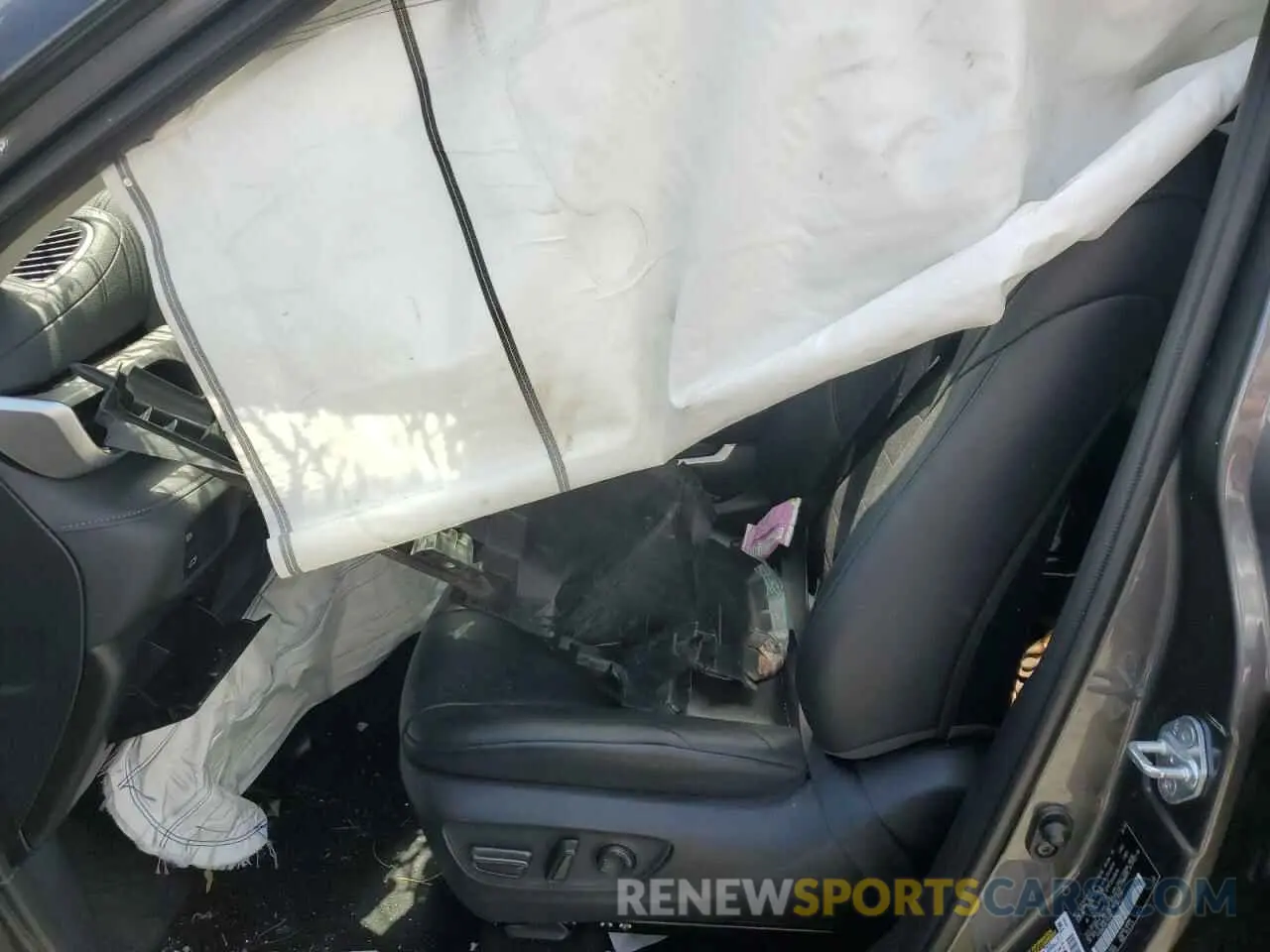 7 Photograph of a damaged car 5TDGBRCHXLS506841 TOYOTA HIGHLANDER 2020