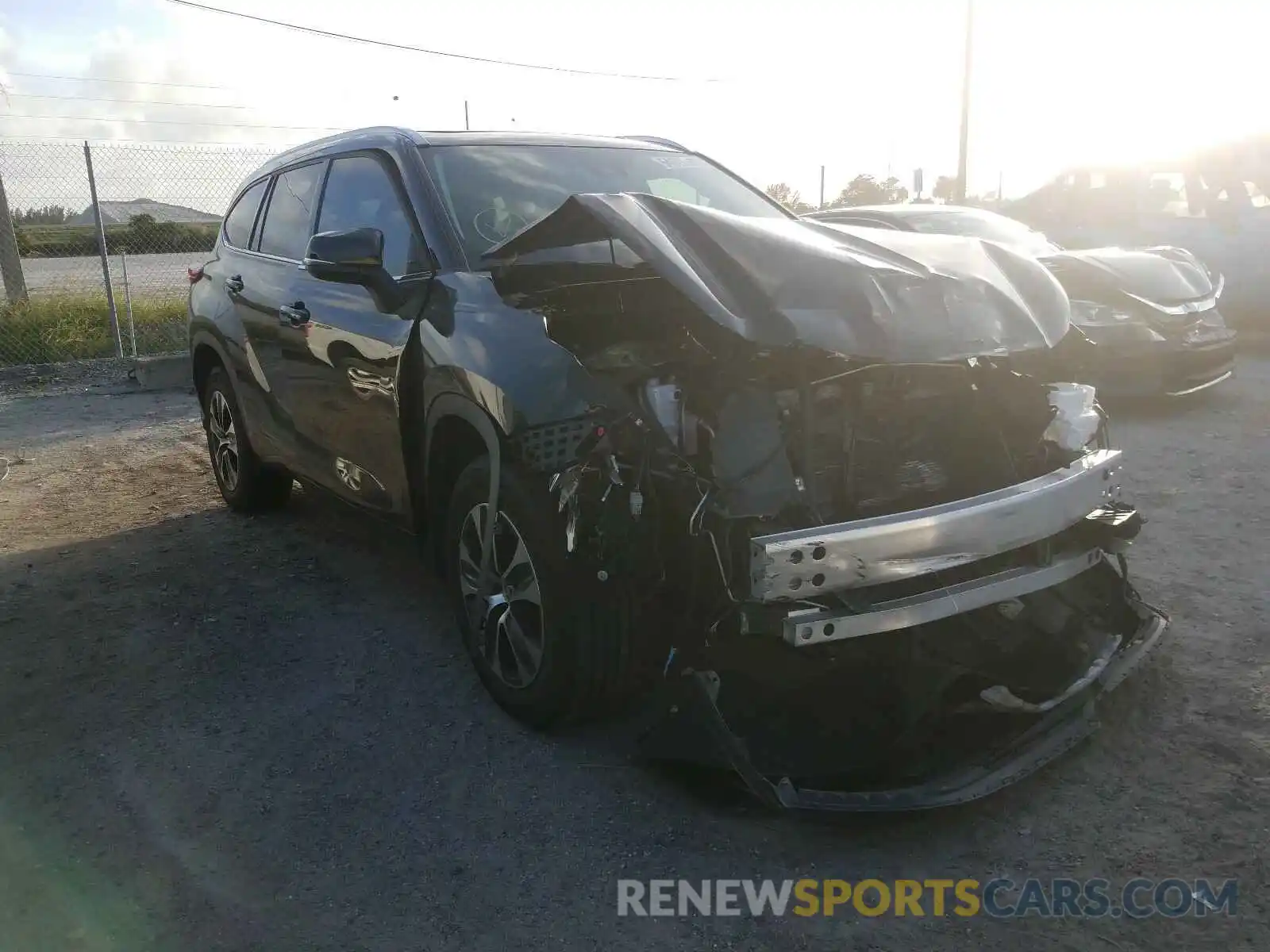 1 Photograph of a damaged car 5TDGZRAH0LS011949 TOYOTA HIGHLANDER 2020