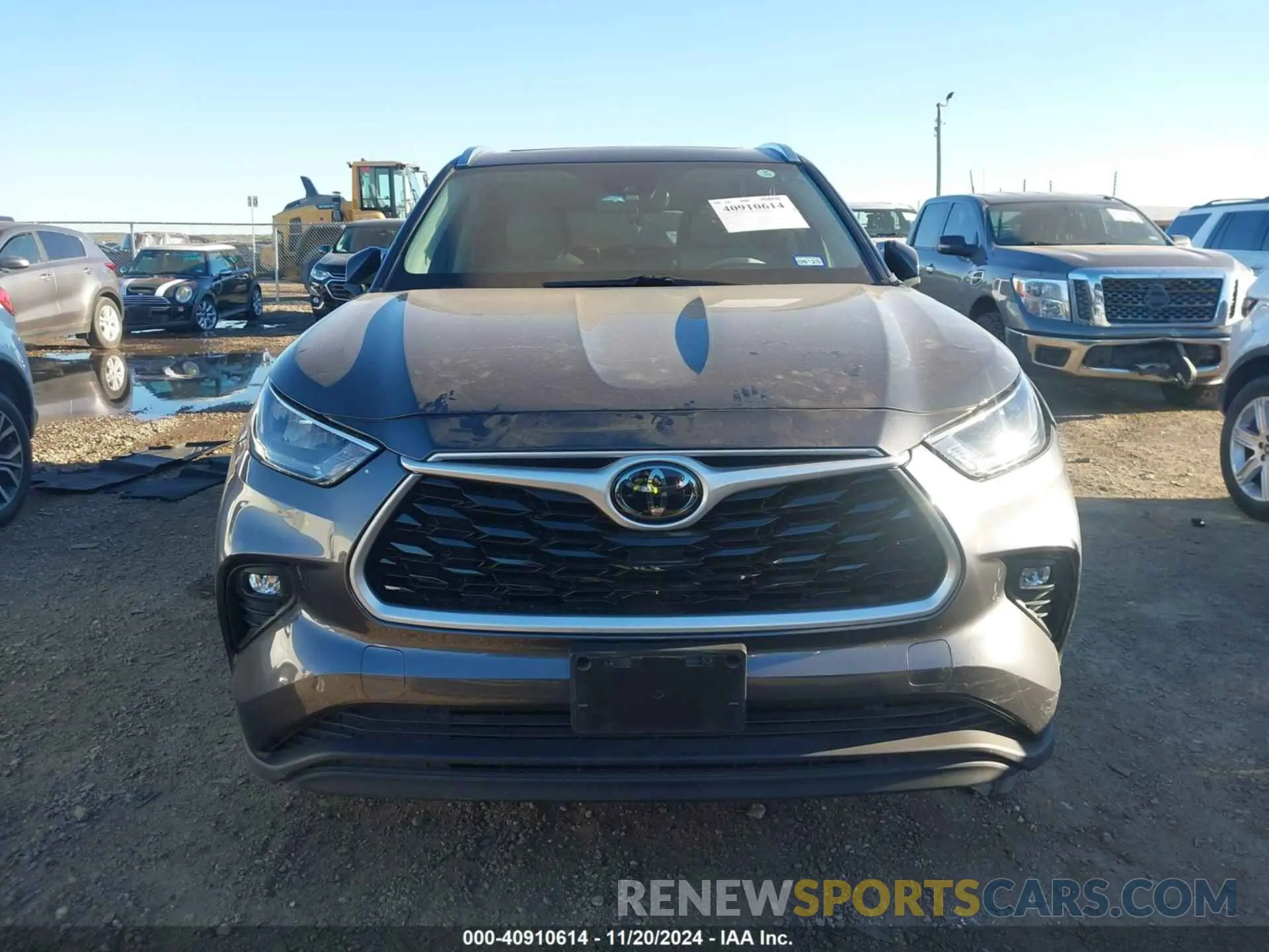11 Photograph of a damaged car 5TDGZRAH0LS015404 TOYOTA HIGHLANDER 2020