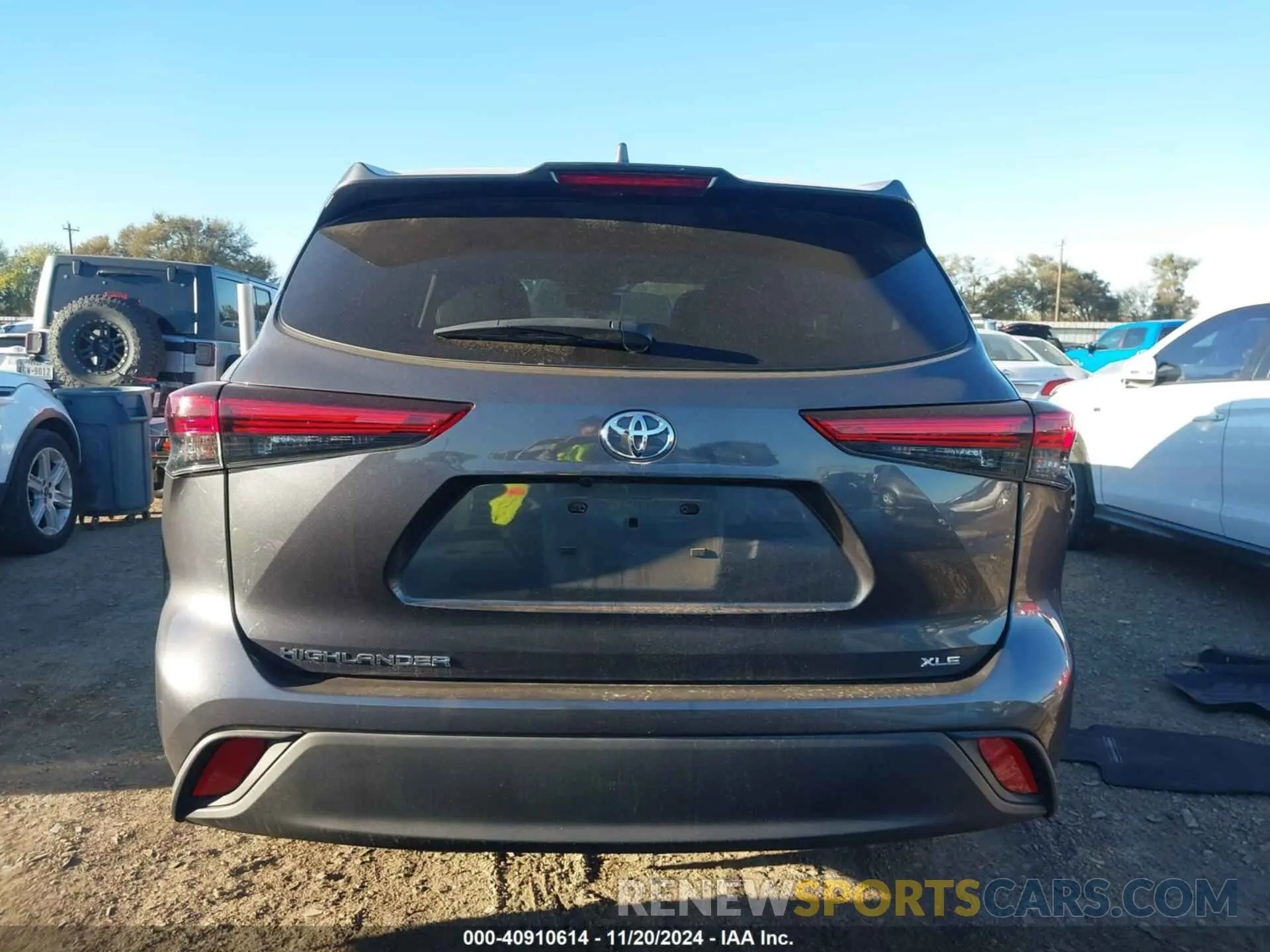 15 Photograph of a damaged car 5TDGZRAH0LS015404 TOYOTA HIGHLANDER 2020